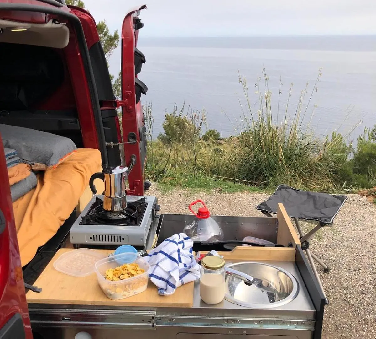 Dacia Dokker Camperiz Hotel Palma de Mallorca